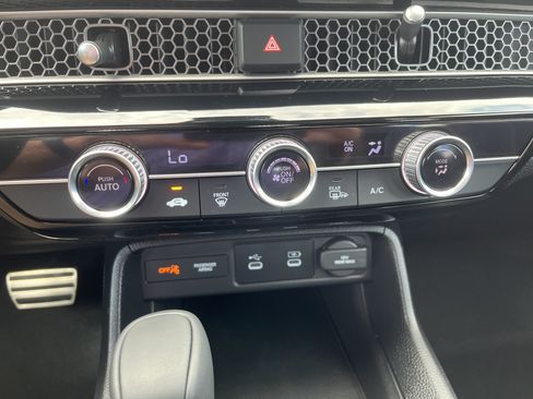 Certified 2025 Honda Civic Sport image 26