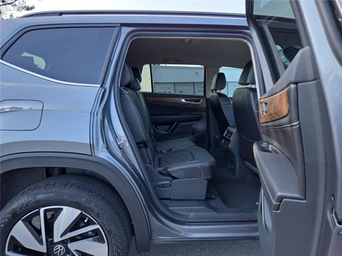 Certified 2024 Volkswagen Atlas SE AWD/4WD image 36