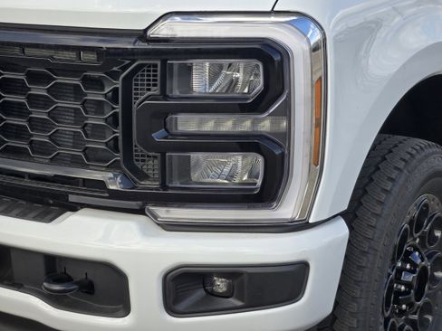New 2026 Ford F350 XLT w/ XLT Premium Package AWD/4WD image 13