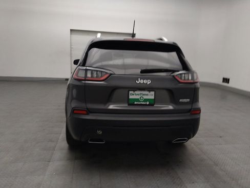 Used 2019 Jeep Cherokee Latitude Plus w/ Comfort/Convenience Group FWD image 6