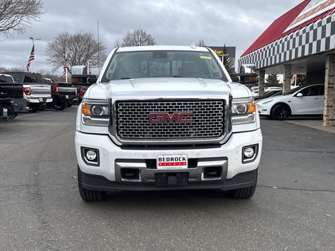 Used 2015 GMC Sierra 2500 Denali w/ Driver Alert Package image 2