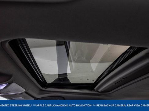 Used 2022 Toyota RAV4 XLE Premium image 6