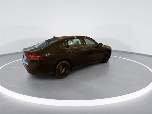New 2025 Honda Accord SE image 8