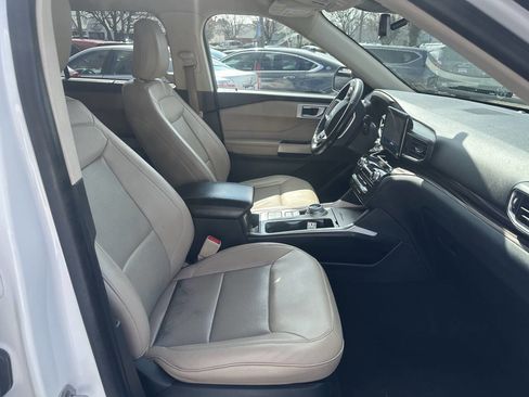 Used 2021 Ford Explorer Limited w/ Equipment Group 301A image 12