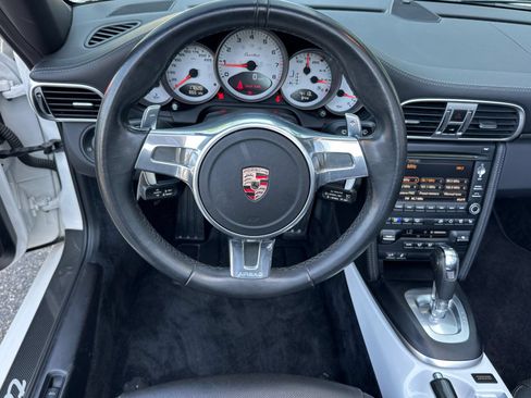 Used 2011 Porsche 911 Turbo AWD/4WD image 17