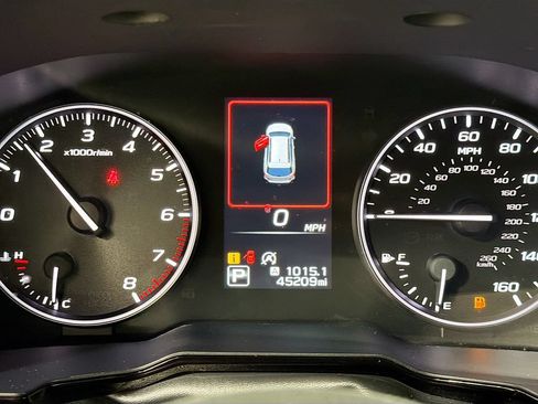 Used 2023 Subaru Outback Premium AWD/4WD image 14