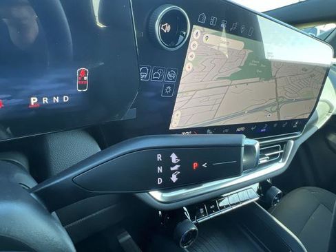 New 2026 Chevrolet Equinox EV LT w/ Comfort Package AWD/4WD image 16