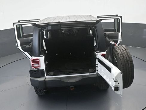 Used 2018 Jeep Wrangler Unlimited Sport S AWD/4WD image 63