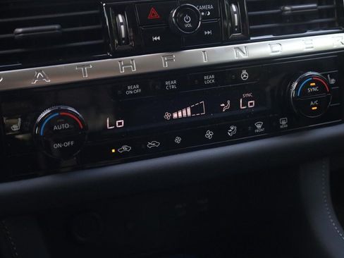 New 2026 Nissan Pathfinder SV w/ SV Premium Package AWD/4WD image 16