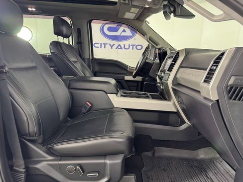 Used 2019 Ford F250 Lariat w/ Lariat Ultimate Package image 41