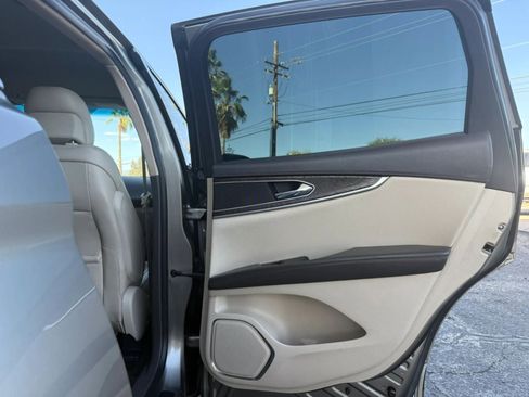 Used 2016 Lincoln MKX Select w/ Select Plus Package FWD image 34