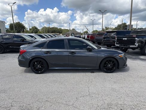Used 2023 Honda Civic Sport image 3