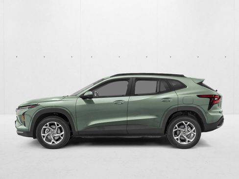 New 2026 Chevrolet Trax ACTIV FWD image 3