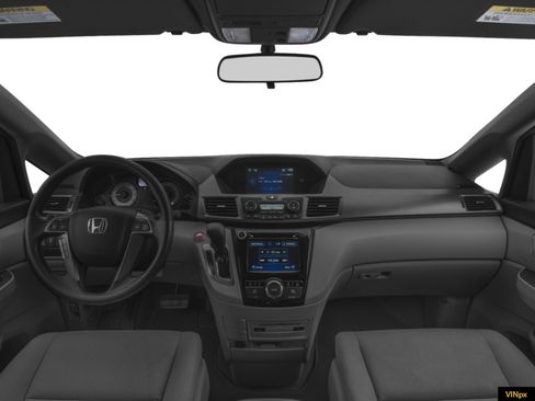Used 2017 Honda Odyssey SE image 4