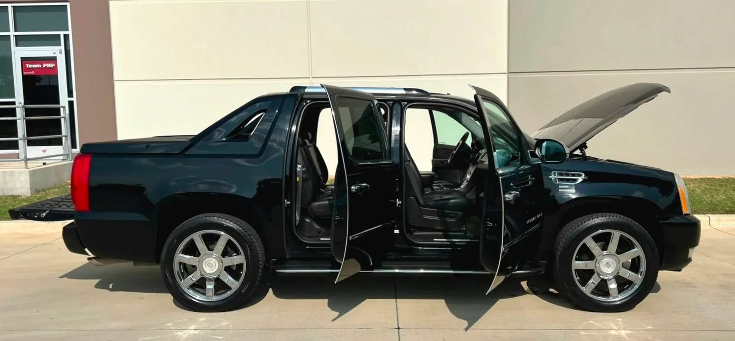 Used 2007 Cadillac Escalade EXT w/ Information Package AWD/4WD image 14