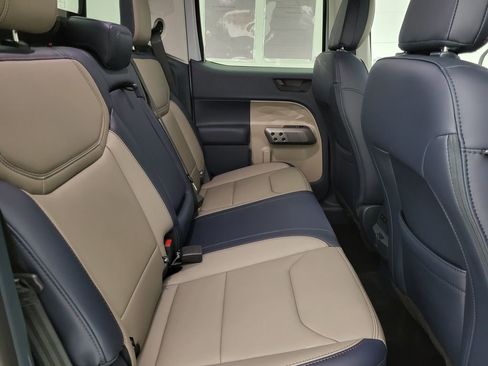 Used 2025 Ford Maverick Lariat w/ 4K Tow Package AWD/4WD image 44