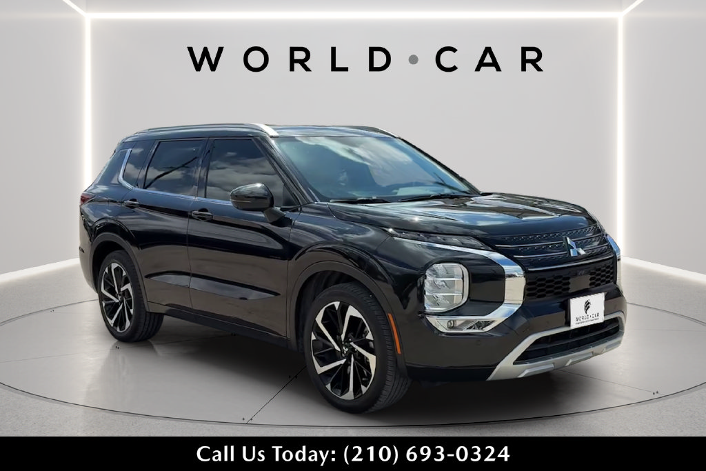 Used 2024 Mitsubishi Outlander SEL FWD image 1