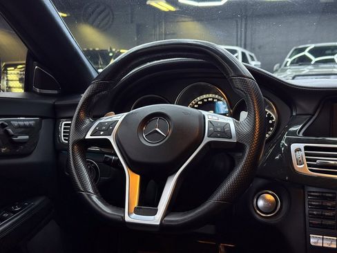 Used 2014 Mercedes-Benz CLS 63 AMG 4MATIC image 21