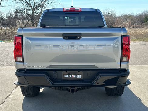 Used 2024 Chevrolet Colorado Trail Boss w/ Technology Package image 7