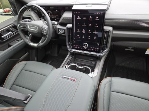 New 2026 GMC Yukon AT4 w/ AT4 Premium Plus Package AWD/4WD image 30
