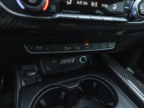 Used 2019 Audi RS 5 w/ Black Optic Carbon Package AWD/4WD image 16