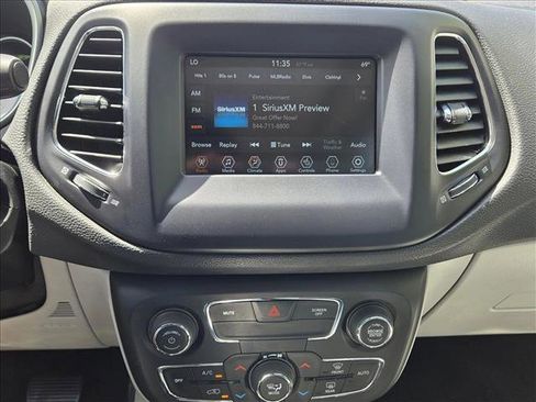 Used 2021 Jeep Compass Latitude w/ Sun and Sound Group AWD/4WD image 14