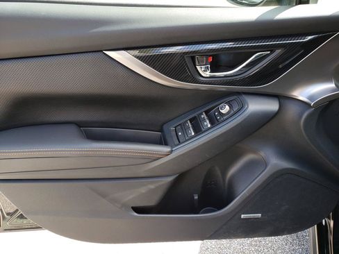 Used 2019 Subaru Crosstrek 2.0i Limited w/ Moonroof Package w/Navigation AWD/4WD image 10