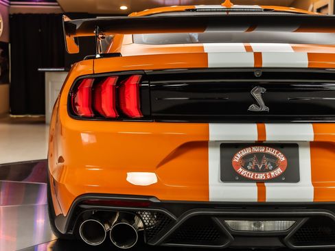 Used 2020 Ford Mustang Shelby GT500 w/ Carbon Fiber Track Pack RWD image 33