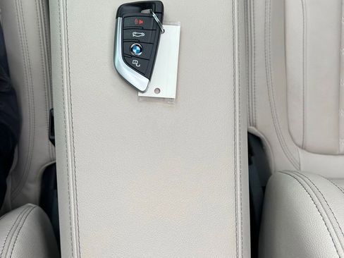 Used 2023 BMW i4 eDrive40 w/ Premium Package image 34