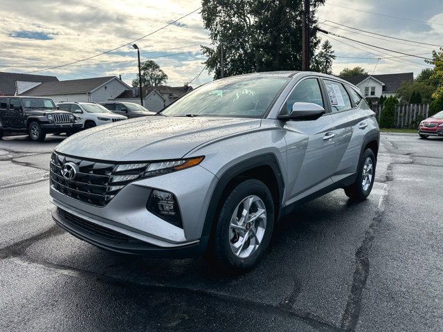 Used 2023 Hyundai Tucson SE AWD/4WD image 3