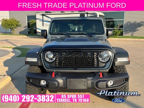 Used 2025 Jeep Wrangler Unlimited Sport AWD/4WD image 2