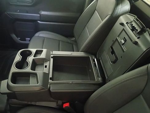 Used 2024 GMC Sierra 2500 Pro w/ Convenience Package image 23