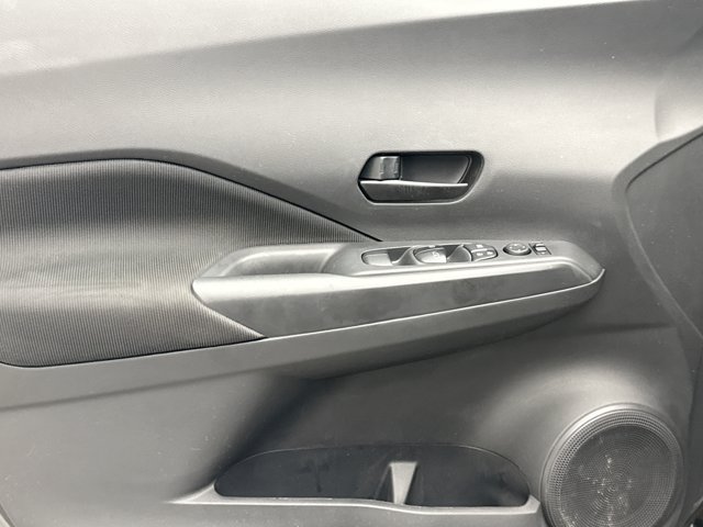 Used 2025 Nissan Kicks Play S FWD image 9