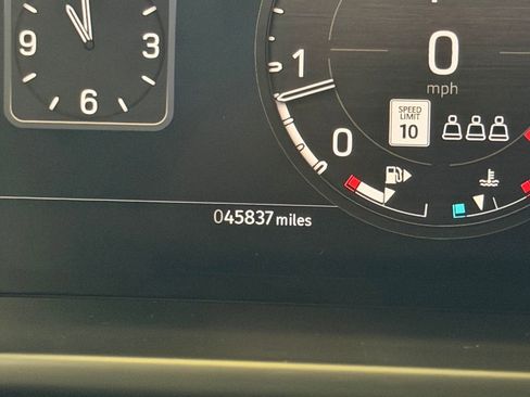 Used 2023 Land Rover Defender 110 Carpathian Edition AWD/4WD image 22