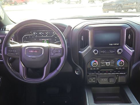 Used 2022 GMC Sierra 2500 AT4 w/ Gooseneck/5TH Wheel Package AWD/4WD image 17