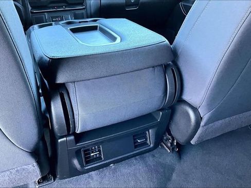 Used 2023 Chevrolet Silverado 2500 Custom w/ Infotainment Package image 10