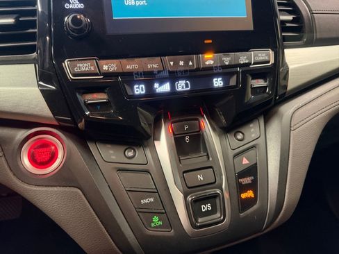 Used 2018 Honda Odyssey EX image 22