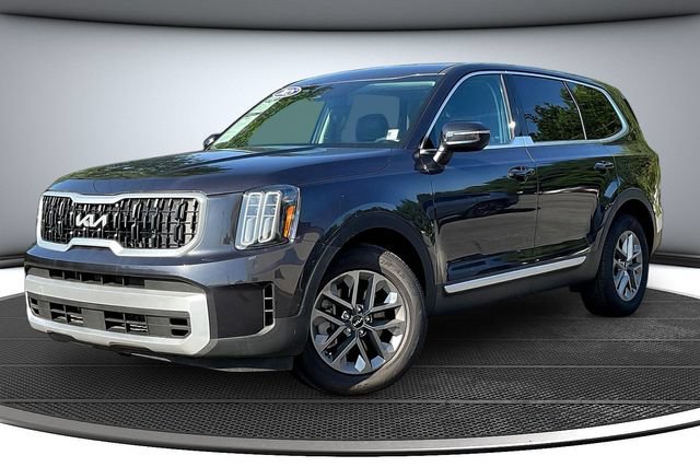 Used 2025 Kia Telluride LX FWD image 1