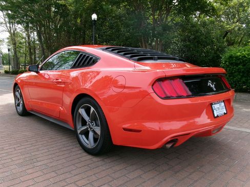Used 2015 Ford Mustang Coupe w/ Equipment Group 051A image 7