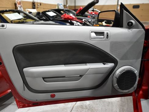 Used 2008 Ford Mustang GT image 16