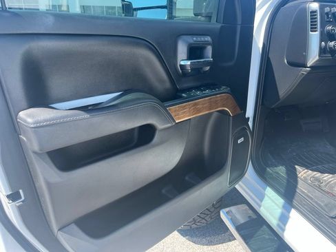 Used 2017 Chevrolet Silverado 2500 LTZ w/ Duramax Plus Package AWD/4WD image 11