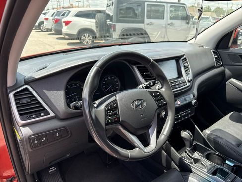 Used 2017 Hyundai Tucson SE Plus FWD image 8