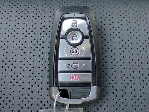 New 2025 Ford F150 Lariat w/ Equipment Group 501A Mid image 28