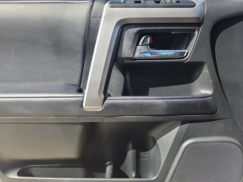 Used 2023 Toyota 4Runner SR5 Premium w/ Moonroof Package RWD image 24