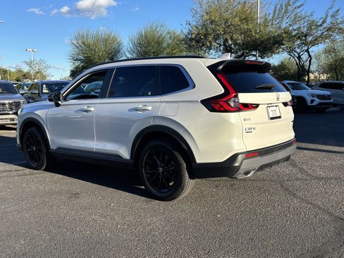 Used 2025 Honda CR-V Sport-L image 3