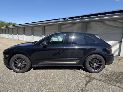 Used 2023 Porsche Macan Turbo AWD/4WD image 6
