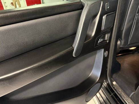 Used 2016 Mercedes-Benz G 550 image 37