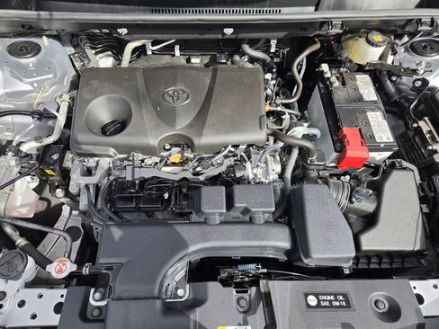 Used 2025 Toyota RAV4 XLE FWD image 31