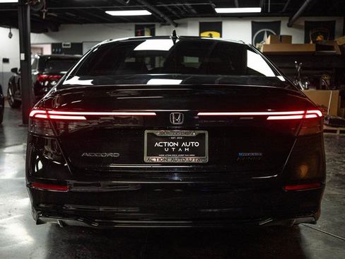 Used 2025 Honda Accord Sport image 6