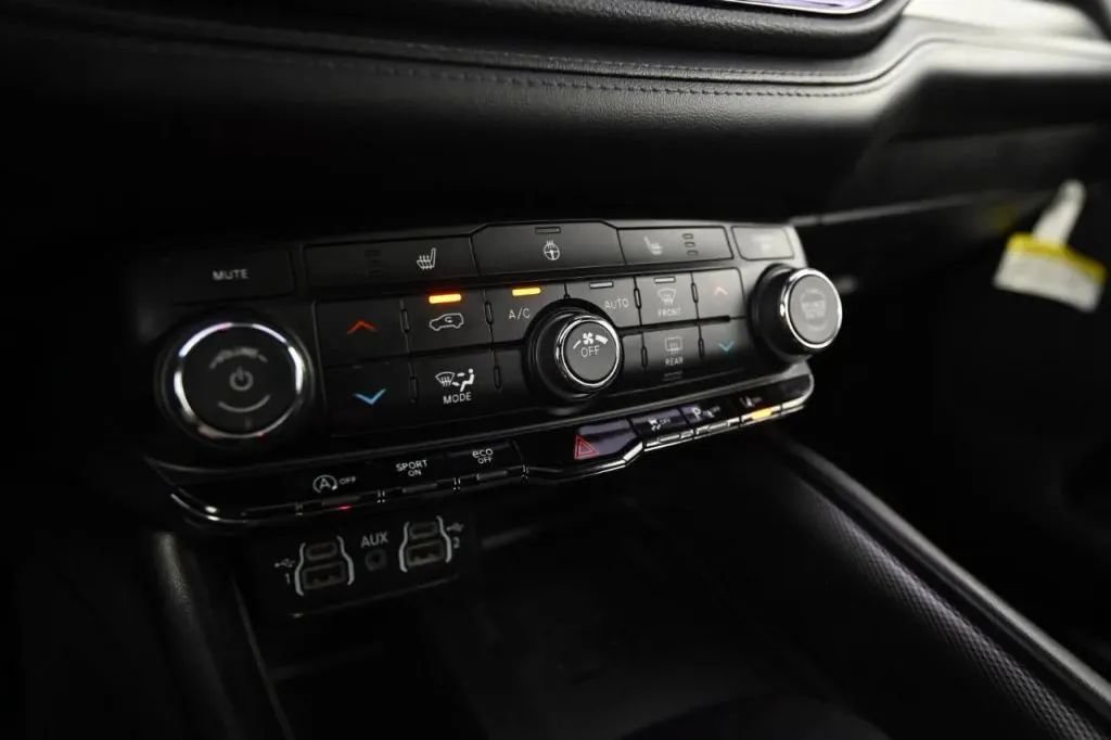 Used 2022 Dodge Durango GT AWD/4WD image 29